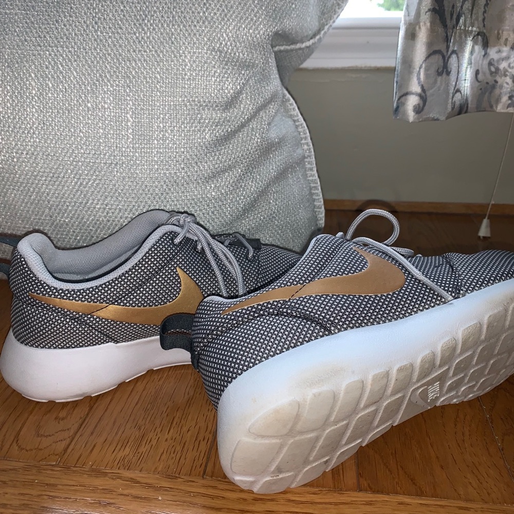 Knit Nike Roshe runs